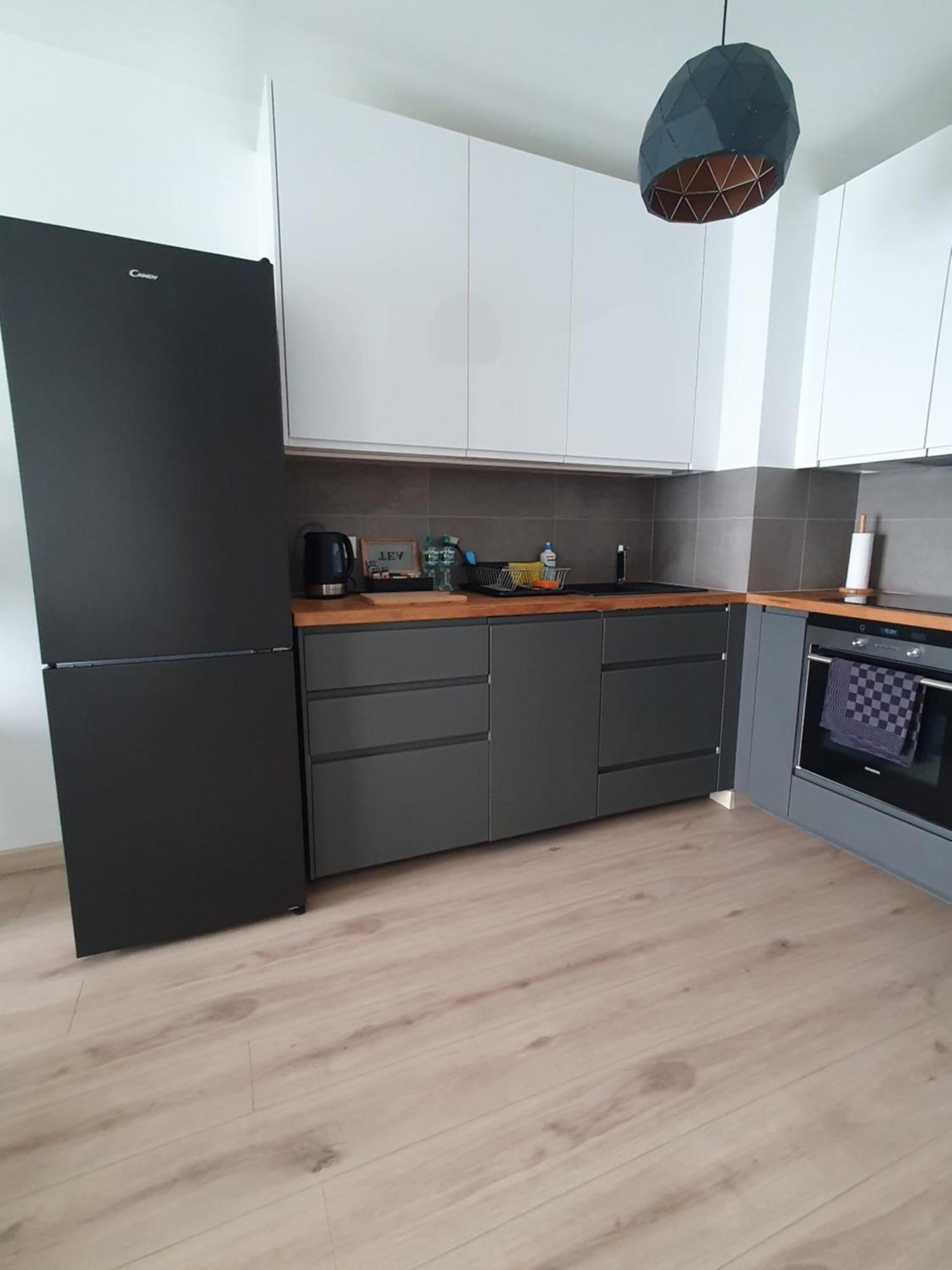 Number 2 Nova Wozownia Free Parking Apartment